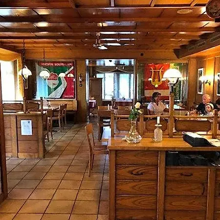 酒店 Eintracht 欧博比皮